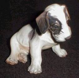 Hundehvalp, - H. 12.0 cm. - 2400.-