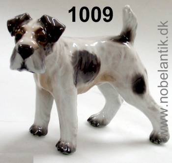 Ruh�ret foxterrier, - L. 21 cm. - 2650.-