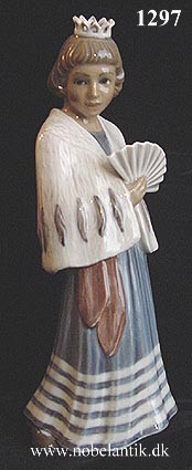 Prinsesse med vifte, - H. 20,5 cm. - 4200.-