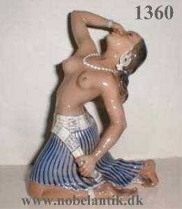 Berberpige. -  H. 21.0 cm. - 8500.-
